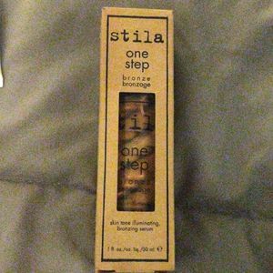 stila one step illuminating bronzing serum 1oz NEW